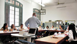 Training Course in Reproductive Health Research - Laos 2009 - Dr. R Thomson