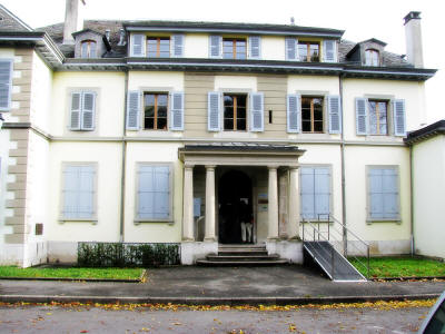 Fondation Genevoise pour la Formation et la Recherche M�dicales, Villa Grand-Montfleury, Chemin du Grand-Montfleury 48, 1290 Versoix, Suisse