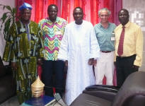 Au centre, M. Mamadou Dicko, Représentant de UNFPA à Cotonou