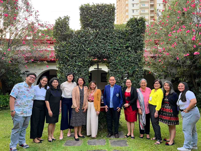 Philippine Consultation Meeting of the Guideline Development Group for updated WHO guidelines on preventing child marriage, responding to the needs of married girls, and increasing access and uptake of contraception among adolescents, Manila - Mario Festin